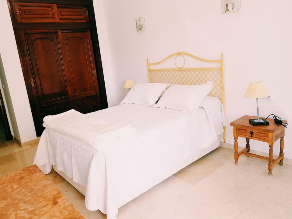 Mayoral Frontline Marbella Buitenkant foto